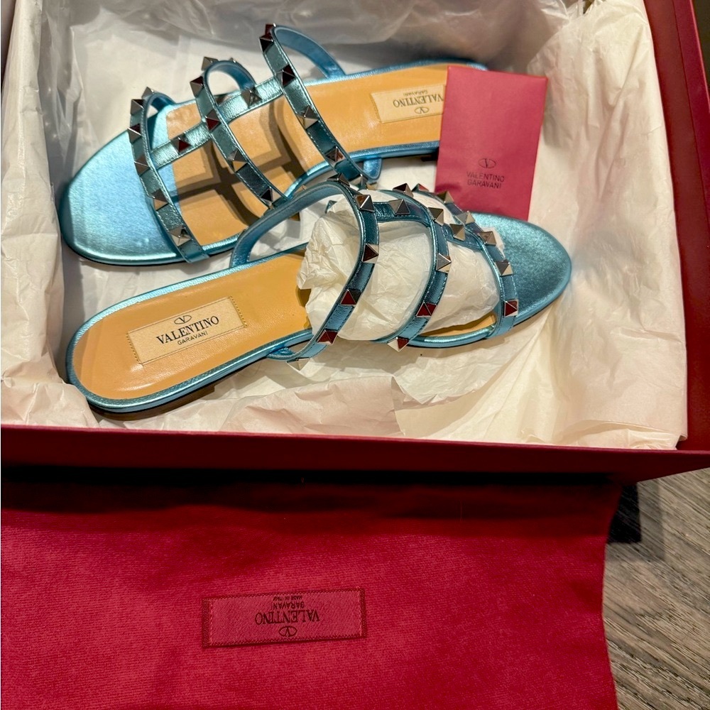 Valentino Blue Sandals with Elegant Design